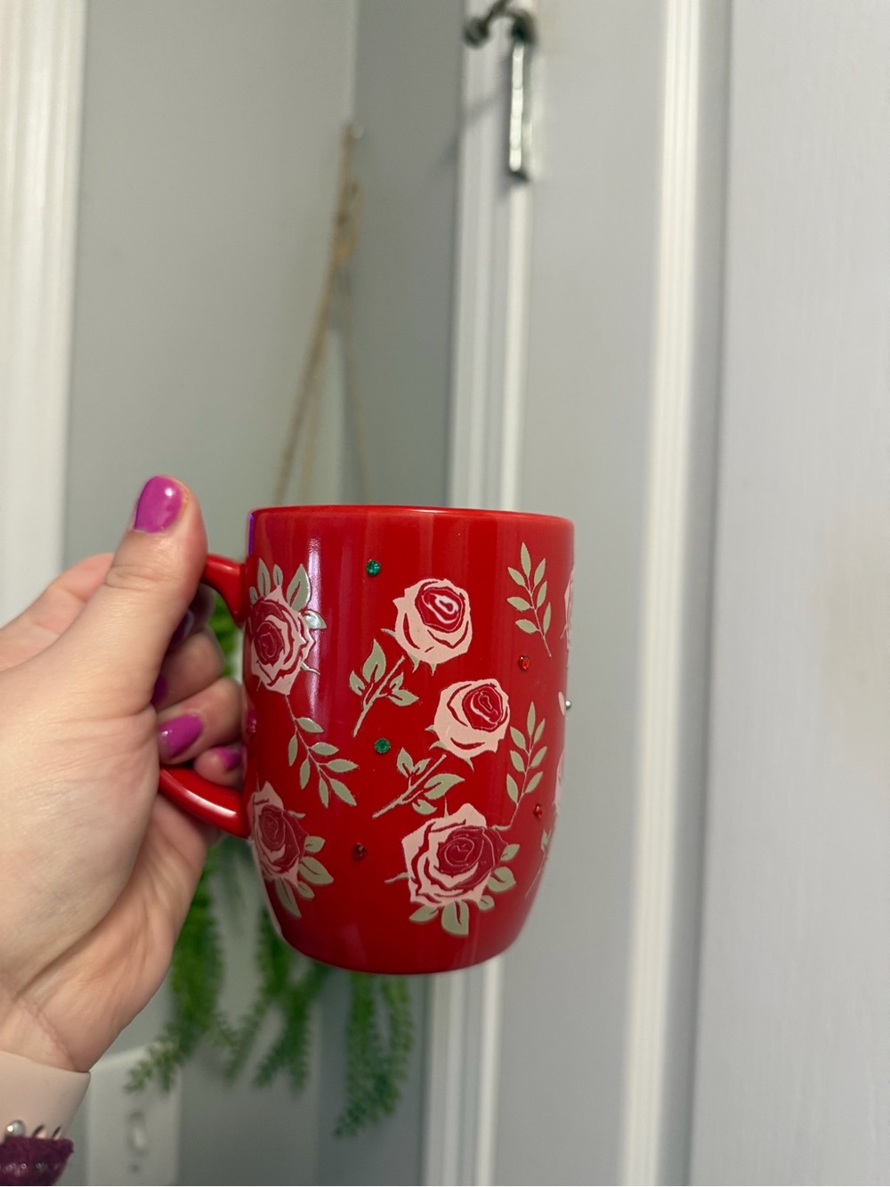 Red Floral Ceramic Coffee Mug - Decorative Rose Pattern